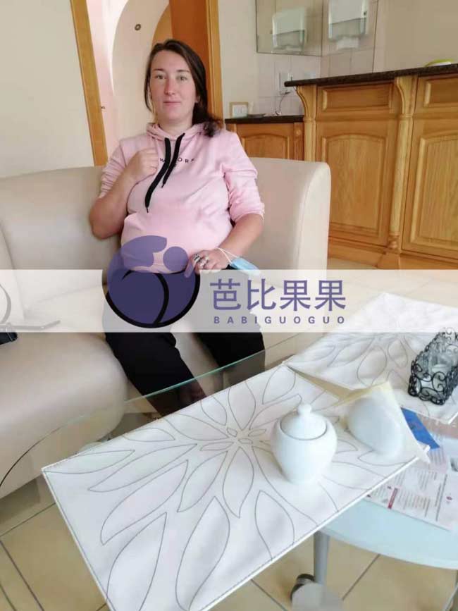 乌克兰代理孕母做孕检