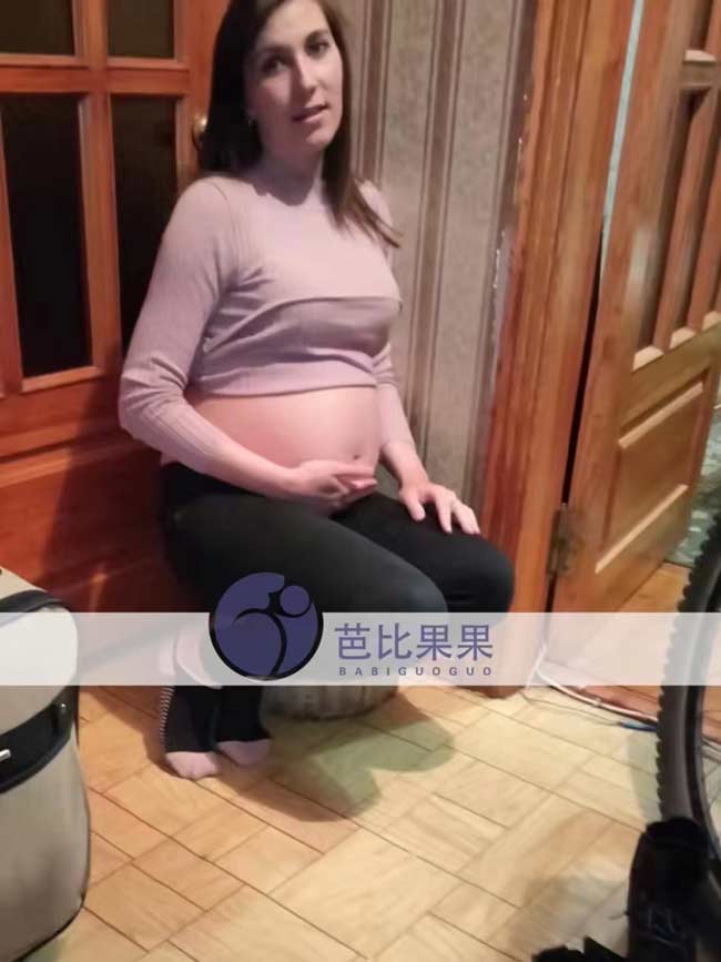 乌克兰孕妇做检查