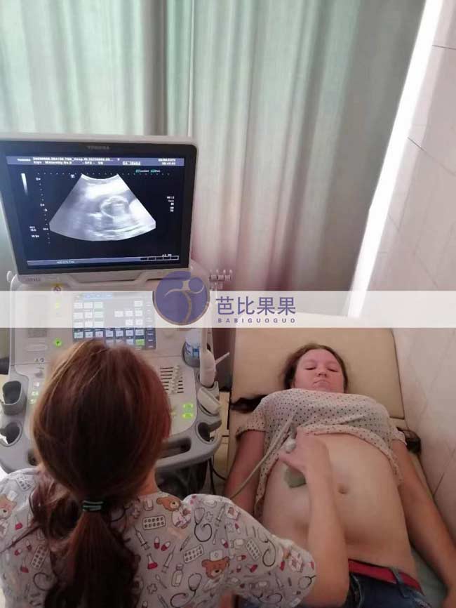 乌克兰试管妈妈孕18周B超