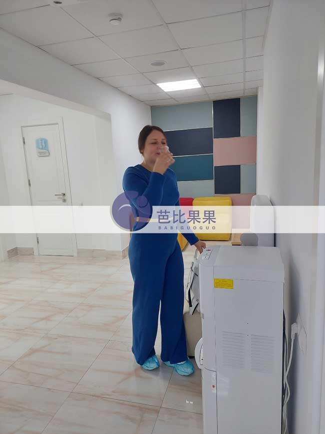 乌克兰试管妈妈到格鲁吉亚医院移植胚胎