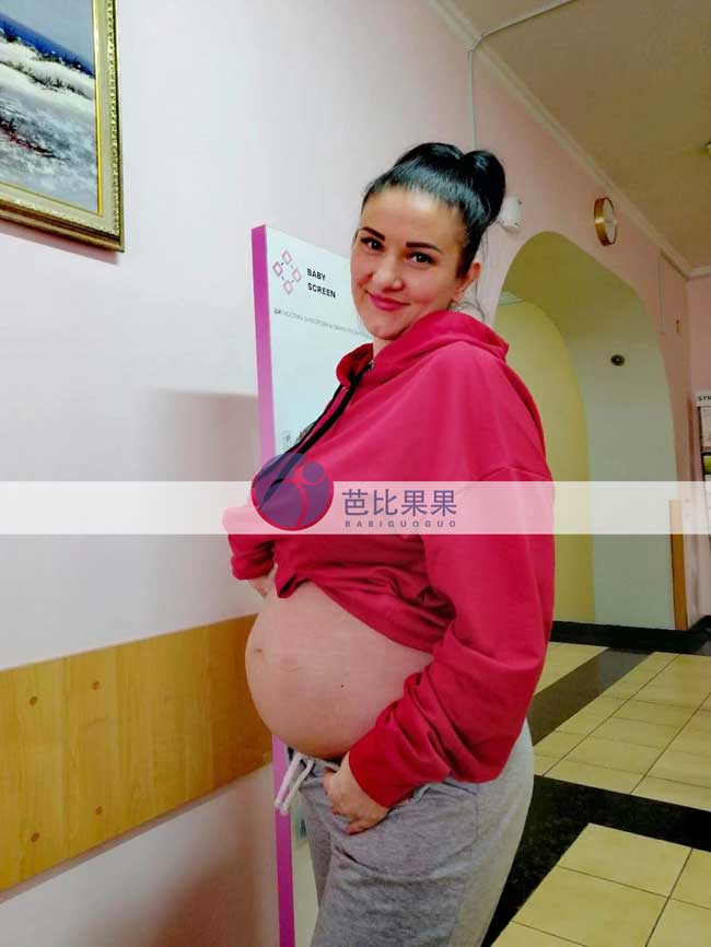 乌克兰试管妈妈孕28周